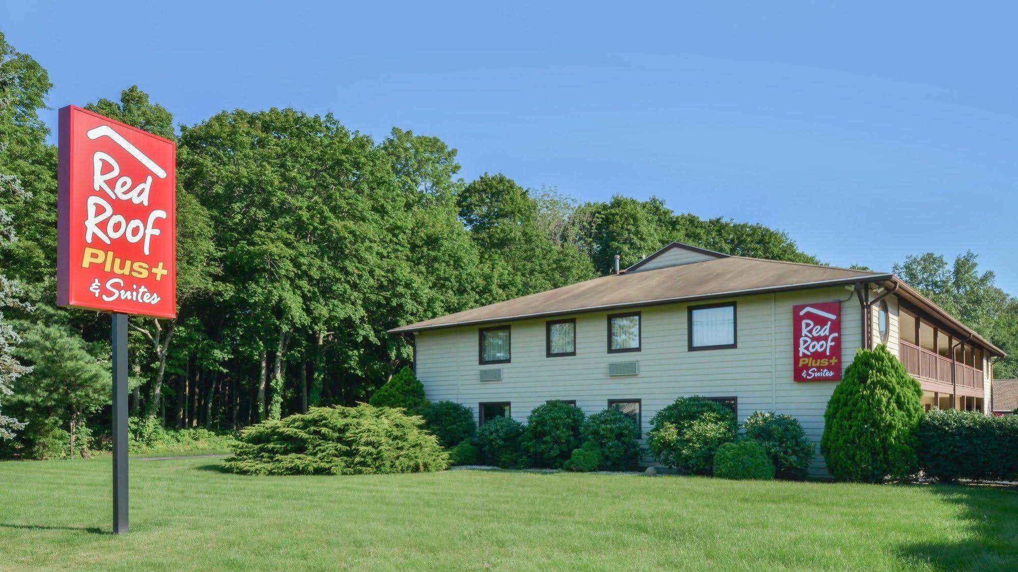 Red Roof Inn Plus+ & Suites Guilford Kültér fotó